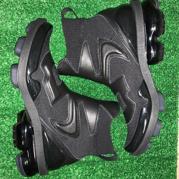 nike vapormax light 2